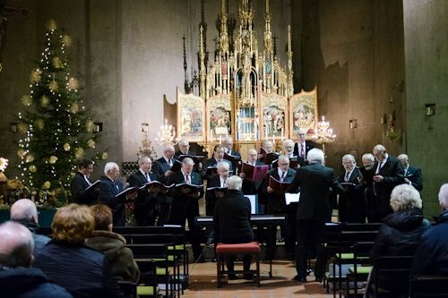 Auftritt des Rathauschores