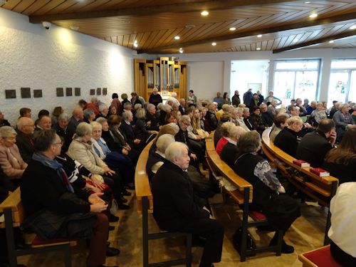 Ein überwältigendes Besucherinteresse Foto