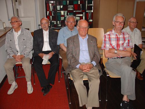 In Erwartung des Auftritts In Erwartung des Auftritts